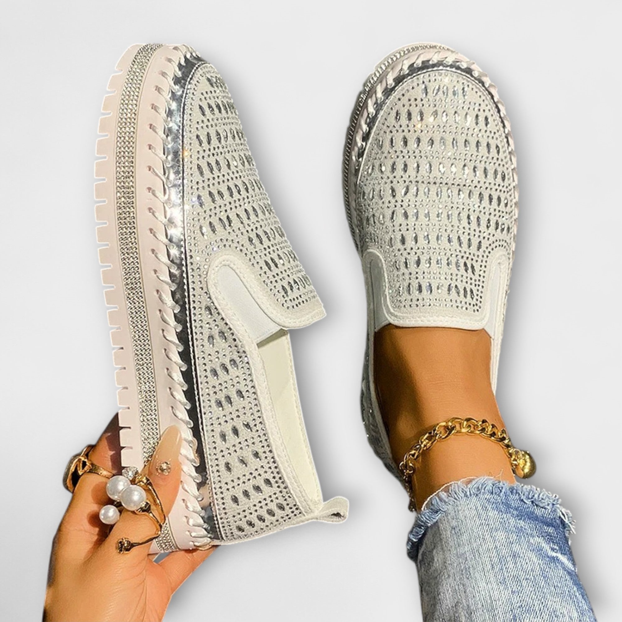 Kenna – Round Toe Cap Decorated with Rhinestones