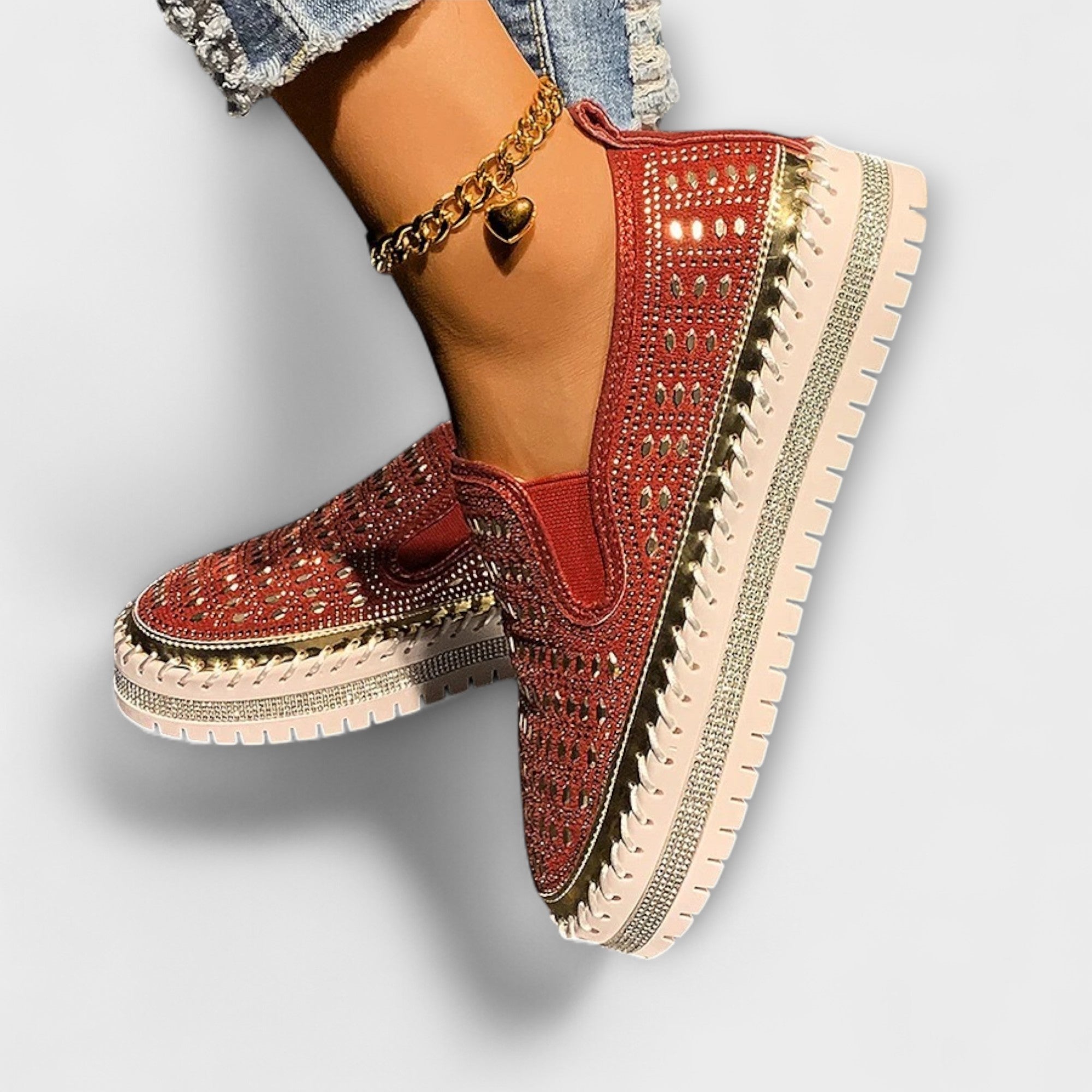 Kenna – Round Toe Cap Decorated with Rhinestones