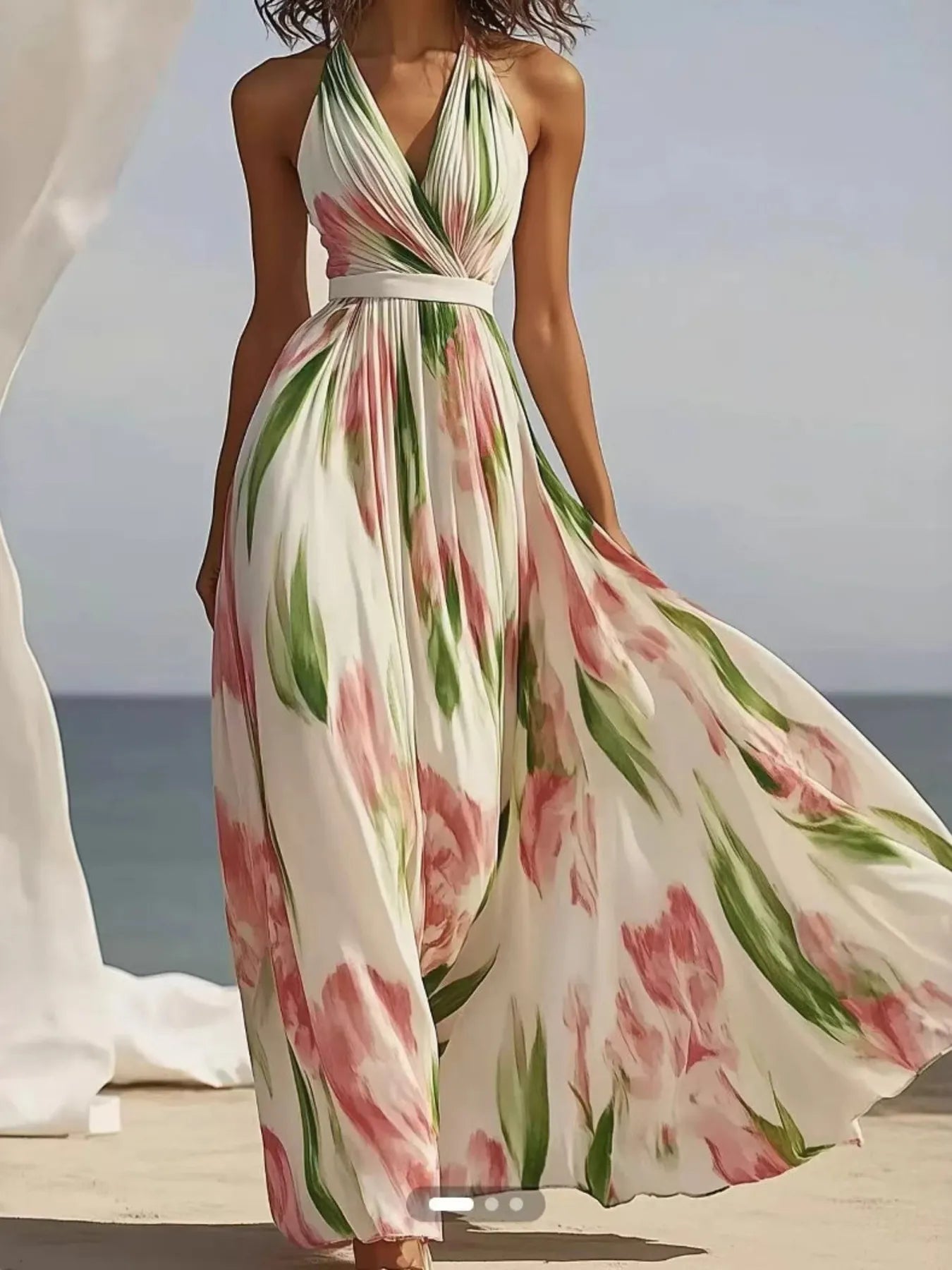 Halsey - Maxi Dress with Floral Pattern and Halter Neck