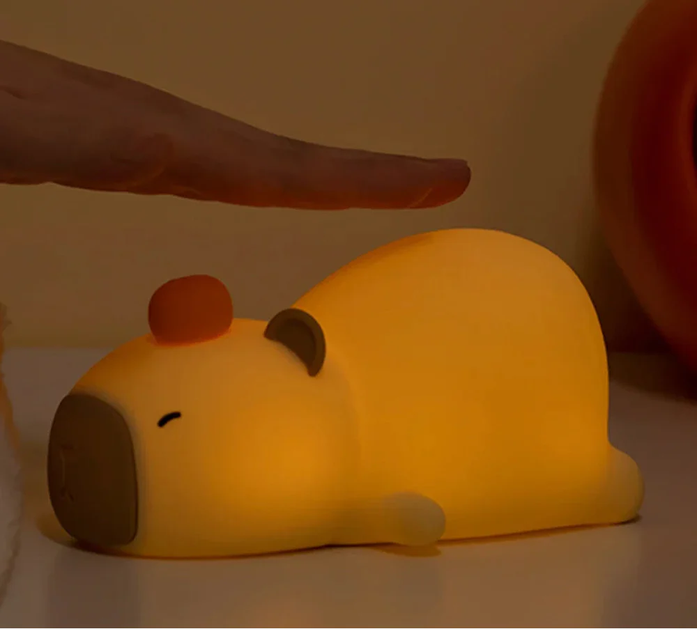 Comfortable Capybara Lamp