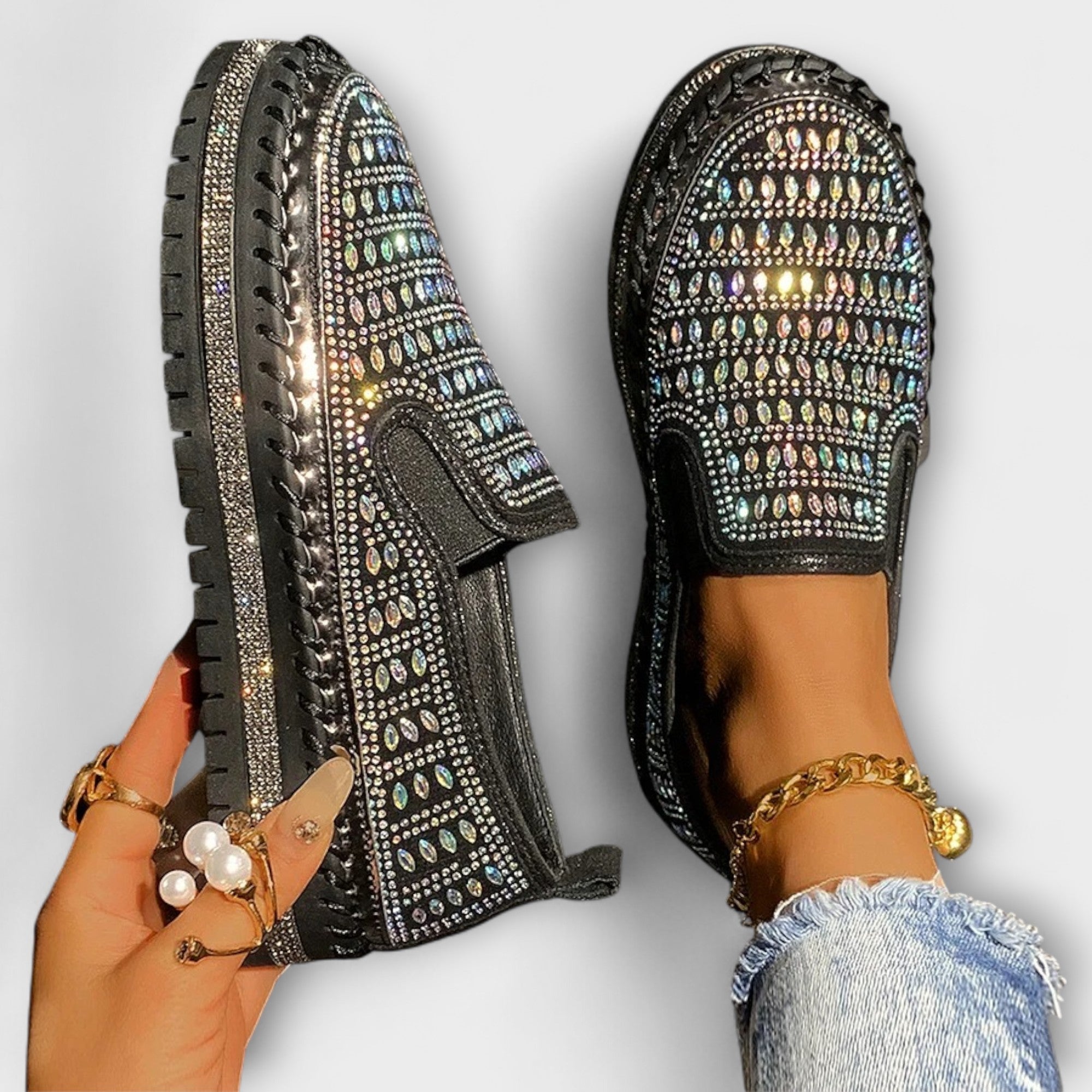 Kenna – Round Toe Cap Decorated with Rhinestones