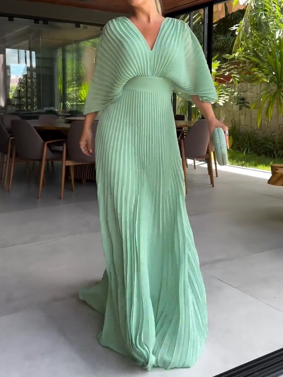 Sassa - Floating Ribbed Dress with V-Neck